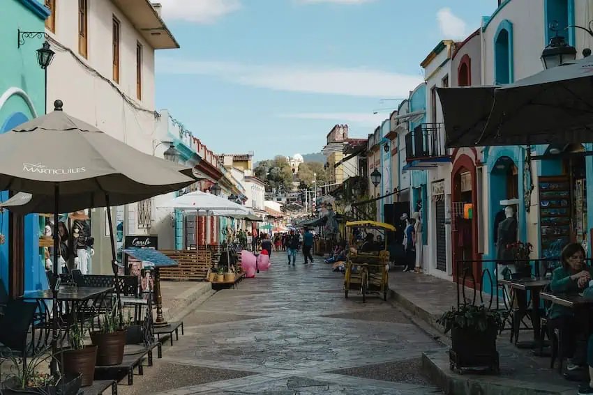 El Ministerio de Turismo lanza un programa para acreditar experiencias basadas en la comunidad en 8 estados