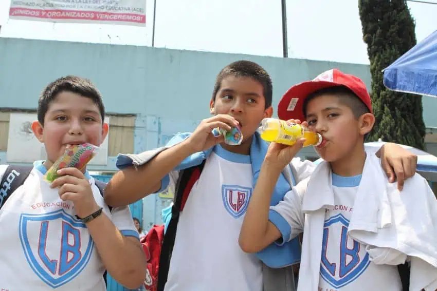 Más de un tercio de los escolares de México tienen sobrepeso u obesidad