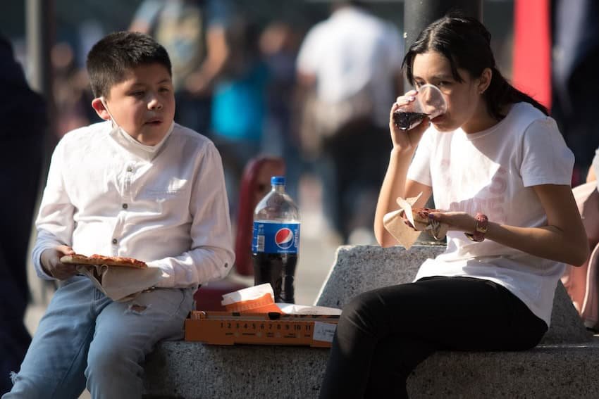 Ministerio de salud Lanza el programa para reducir la ingesta de refrescos entre menores