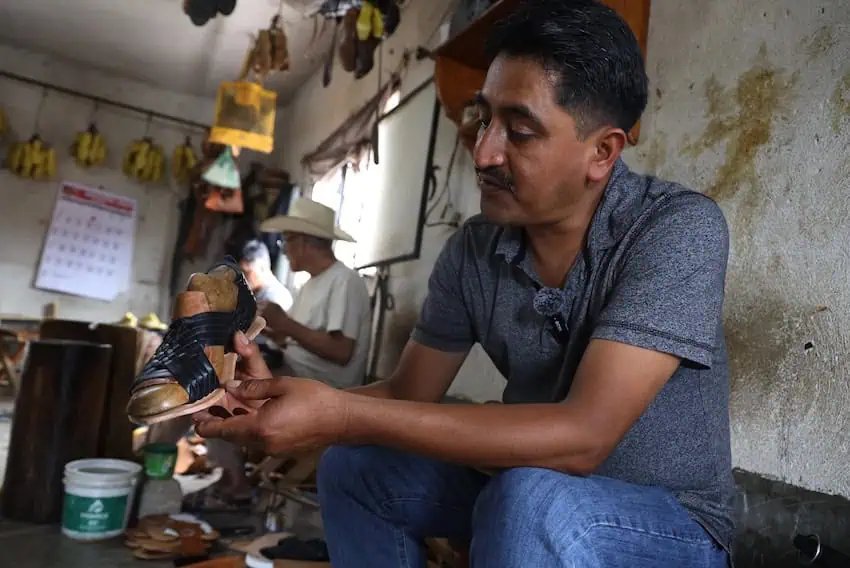 Oaxaca planea un registro para proteger a los artesanos indígenas del plagio