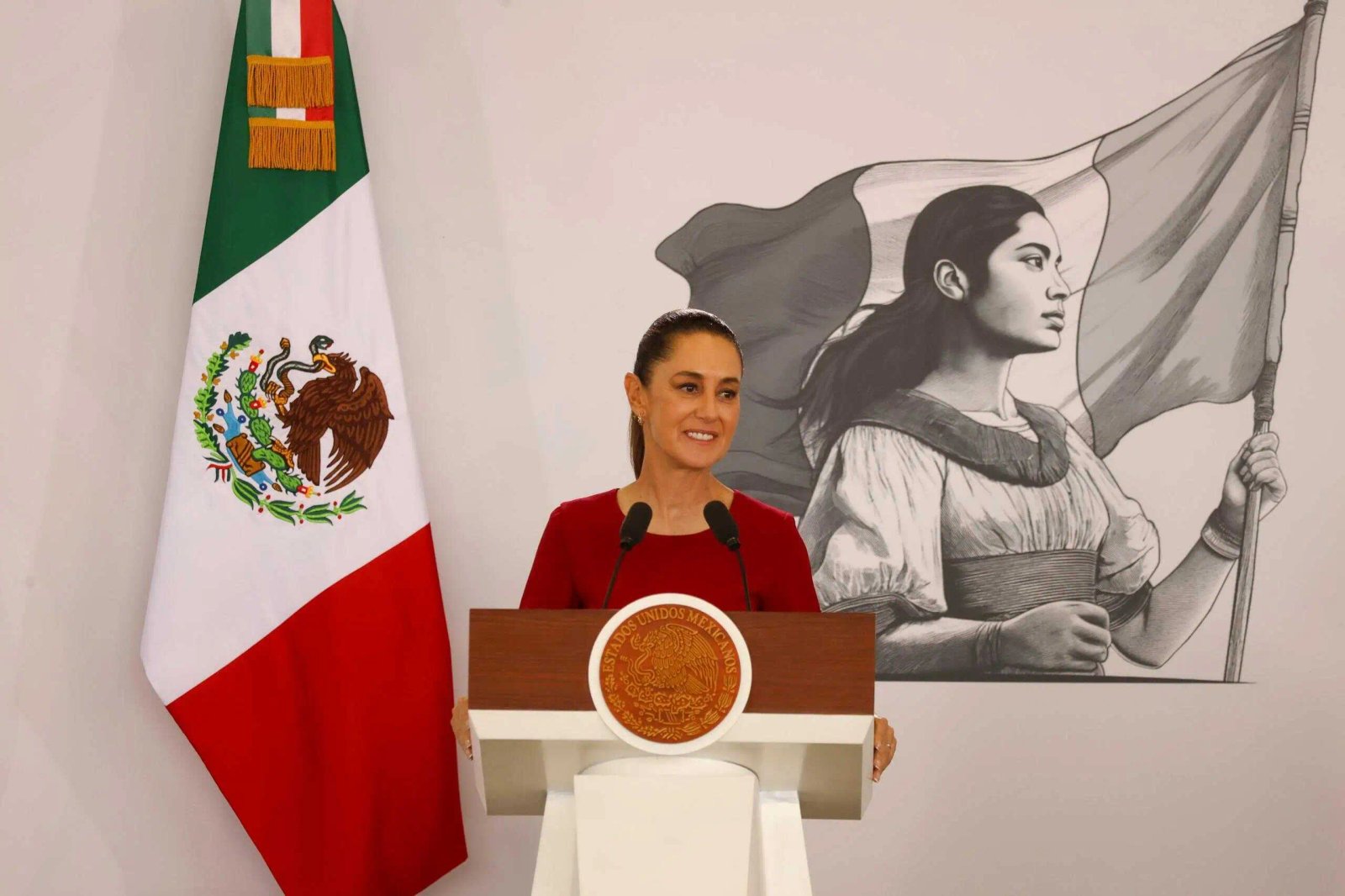 Quintana Roo lucha contra el crimen y las algas: la Mañanera del viernes resumida