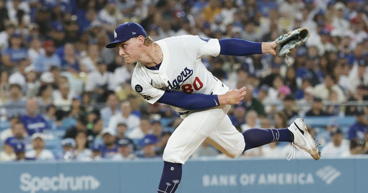 Emmet Sheehan, Andy Page Power Dodgers pasan los rojos y en la primera posesión de la primera