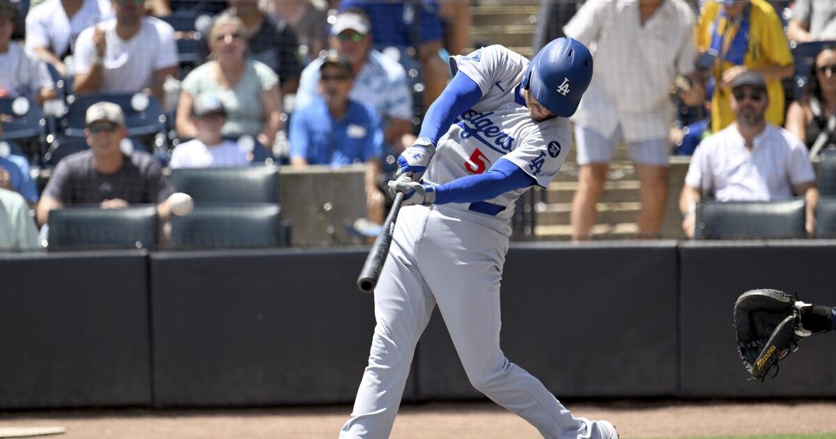 Los Dodgers fabrican suficiente ofensiva para pasar por los rayos de Tampa Bay