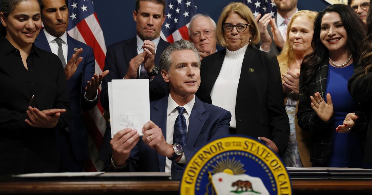 Los republicanos intentan nuevamente bloquear el plan de redistribución de distritos de California desde la votación de noviembre