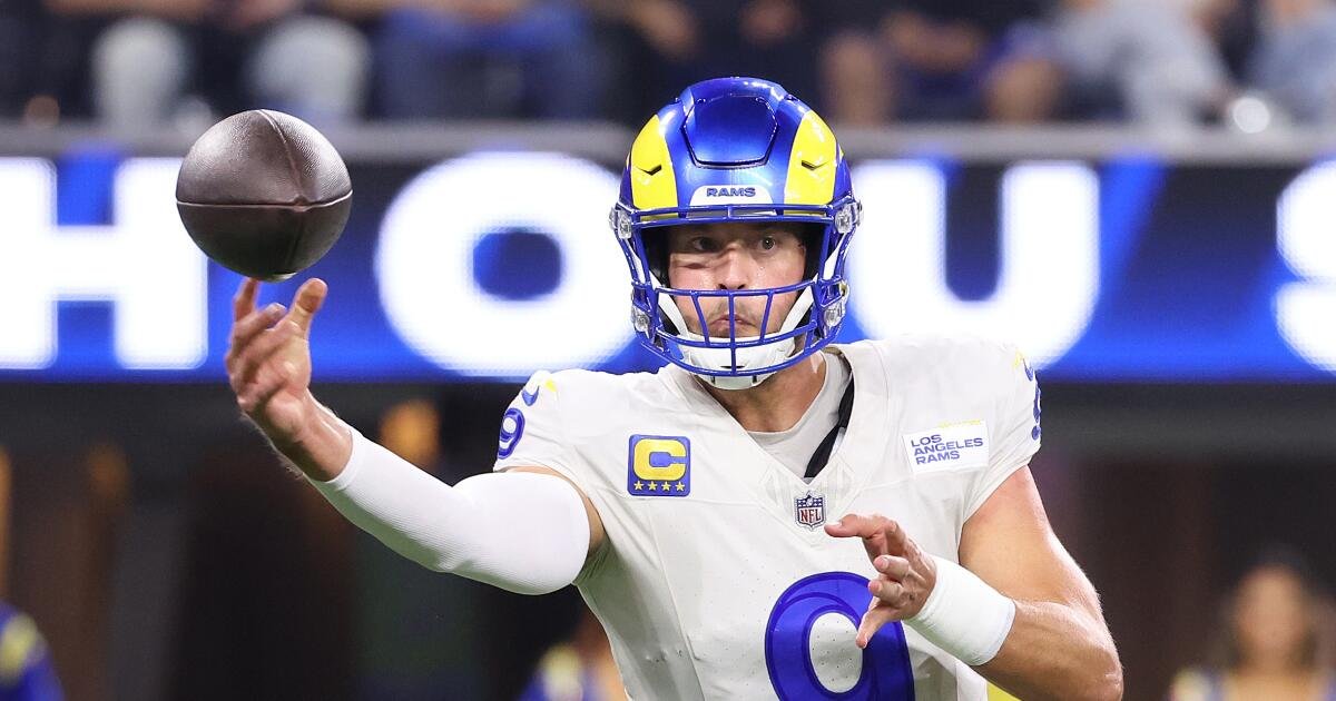 Matthew Stafford visita al especialista en back; todavía no está claro cuándo podría practicar Rams QB