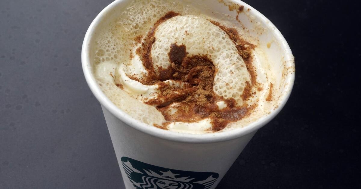 El surgimiento del negocio de Latte de especias de calabaza de Starbucks, por los números
