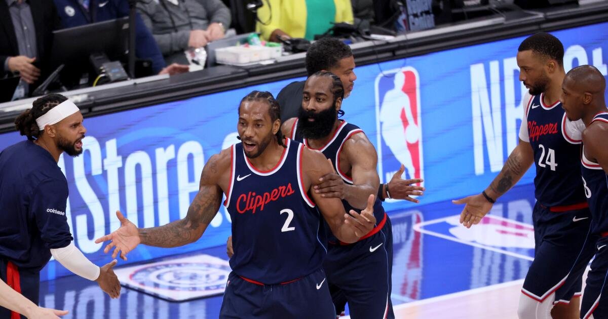 2025-26 CLIPPERS PROBATO: La temporada se abre en la carretera, se cierra con cuatro de los últimos seis en casa