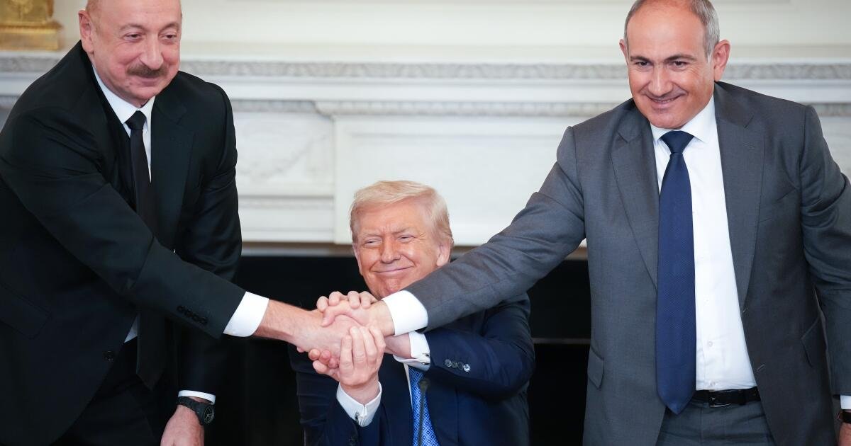 Trump, lanzándose a sí mismo como 'Pacificador en jefe', se enfrenta a las pruebas en Gaza y Ucrania