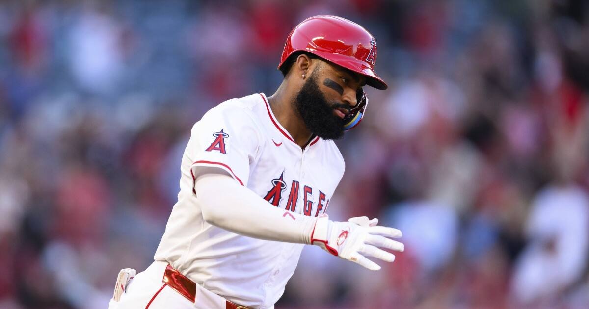 El jonrón de dos carreras de Jo Adell ayuda a Powers Angels a ganar rayos