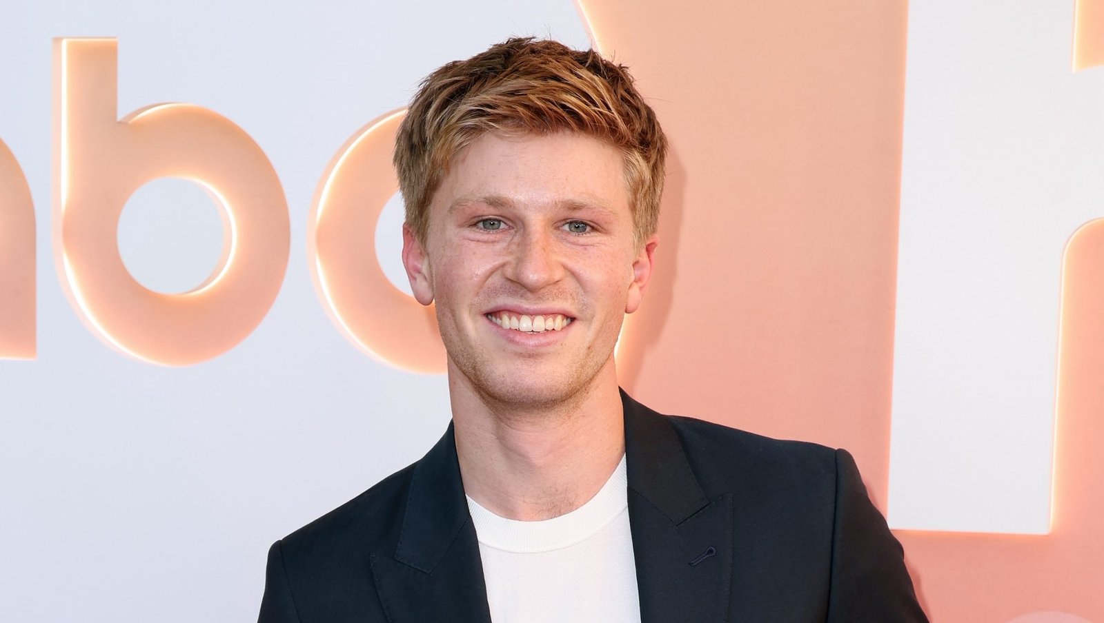 Robert Irwin: 5 cosas que saber sobre el hijo de Steve Irwin en DWTS