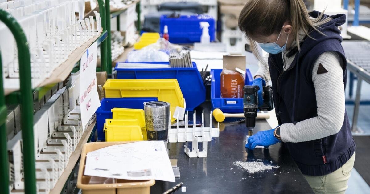 El informe de empleos débiles alimenta las expectativas de un recorte de tasas de interés