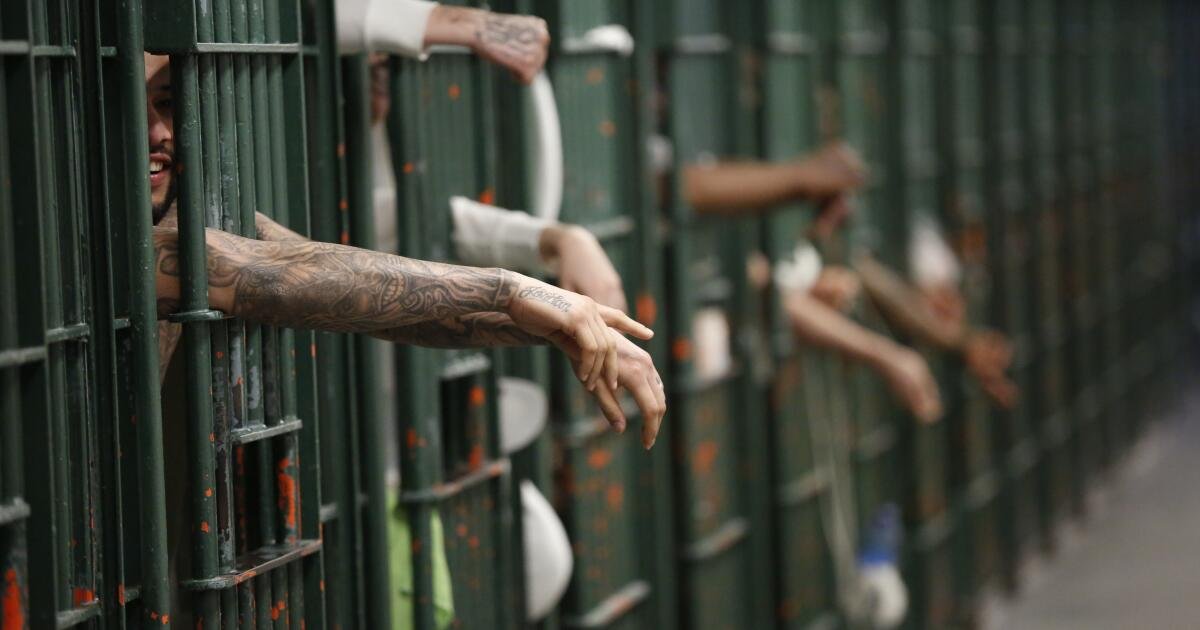 Cárcel vigilante que expuso condiciones sombrías enfrenta la eliminación bajo el plan del condado de LA