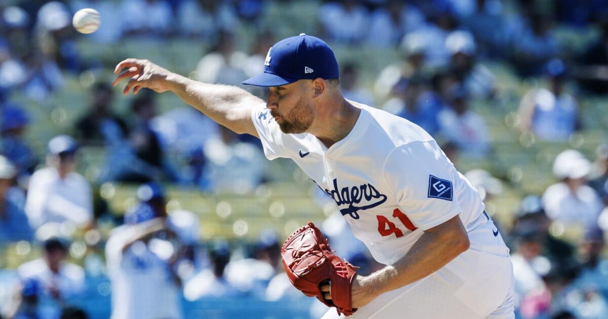 Los Dodgers pierden a Brock Stewart por cirugía de hombro, monitorean otras lesiones antes de los playoffs