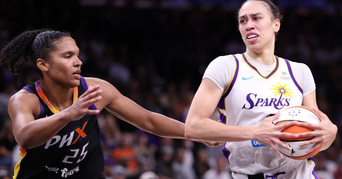 Sparks gana, pero se eliminan de la carrera de playoffs