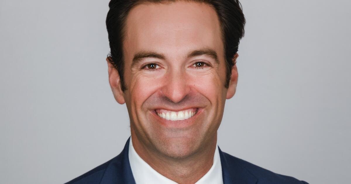 Elex Michaelson se une a CNN como ancla para un programa nocturno con sede en Los Ángeles