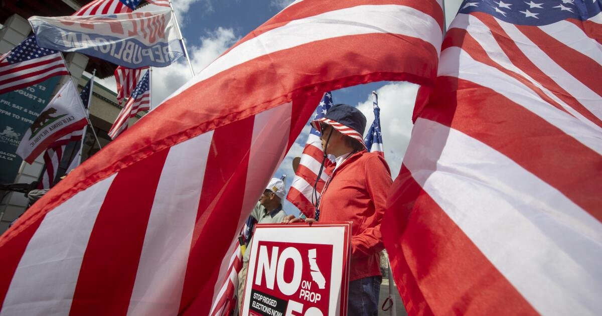 ¿Un gobernador de Red California, Blue California o ambos? La pelea de redistribución de distritos plantea esa pregunta