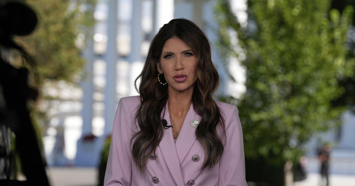 Como Noem confirma que más recursos de hielo se dirigen a Chicago, el alcalde está desafiando la represión