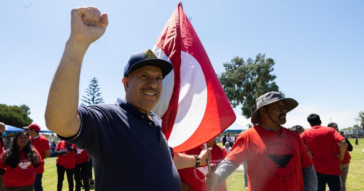 El nuevo estudio de UCLA destaca grandes disparidades en la fuerza laboral latina de Los Ángeles