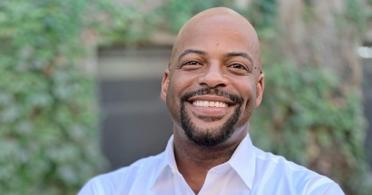 Político veterano para desafiar a Kenneth Mejia para el controlador de la ciudad de Los Ángeles