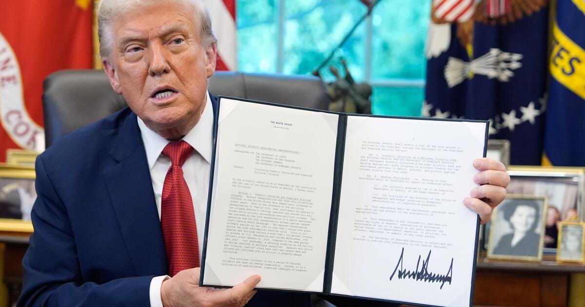En el memorando de «terrorismo doméstico» de Trump, algunos ven Blueprint para la venganza que hace eco de la historia
