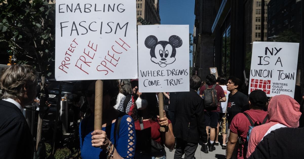 Escritores de cine y televisión, y Michael Eisner, Blast Disney para banca Jimmy Kimmel