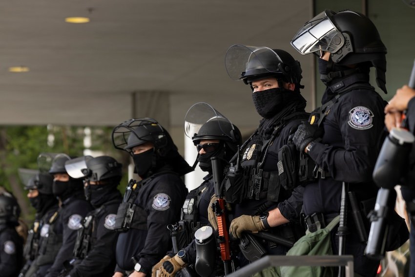 DHS: Cárteles mexicanos ofrecen recompensas de hasta 50.000 dólares estadounidenses por ataques a agentes federales estadounidenses