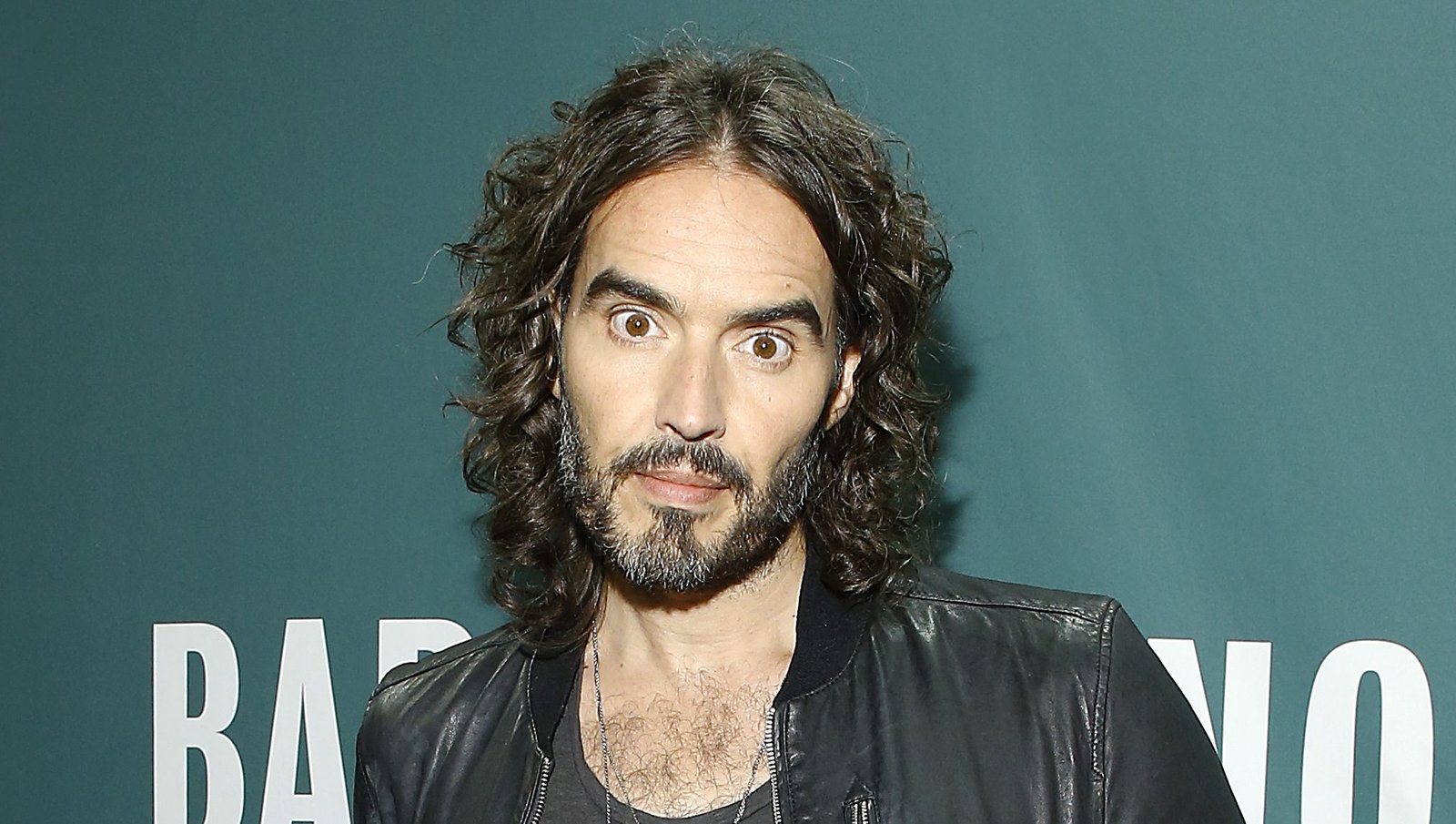 Piso neto de la marca Russell: cuánto dinero gana el actor hoy