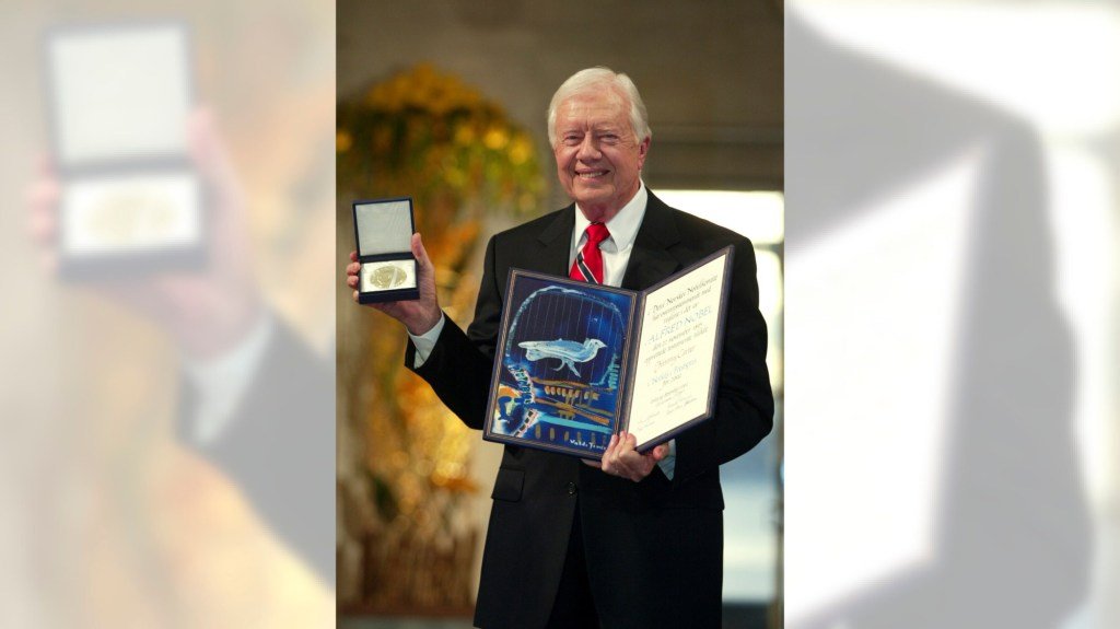 Hoy en la historia: 11 de octubre, Carter recibe el Premio Nobel de la Paz
