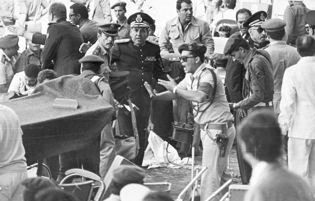 Hoy en la historia: 6 de octubre, Anwar Sadat asesinado