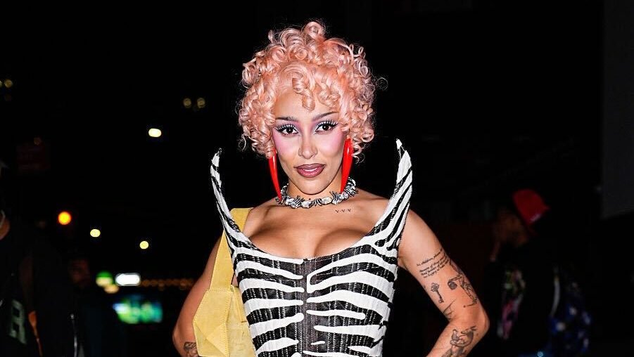 Doja Cat Then & Now: See Photos of 'Kiss Me More' Singer & Rapper