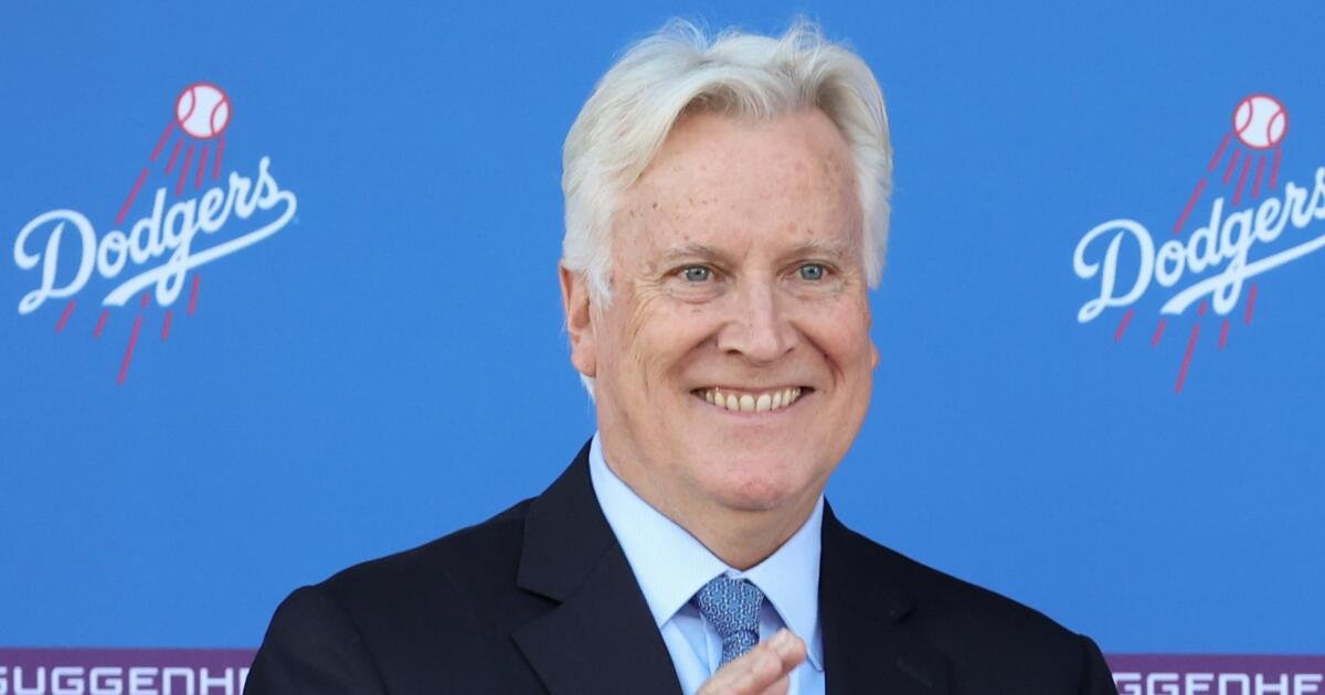 La NBA aprueba la venta de los Lakers por la familia Buss al propietario mayoritario de los Dodgers, Mark Walter