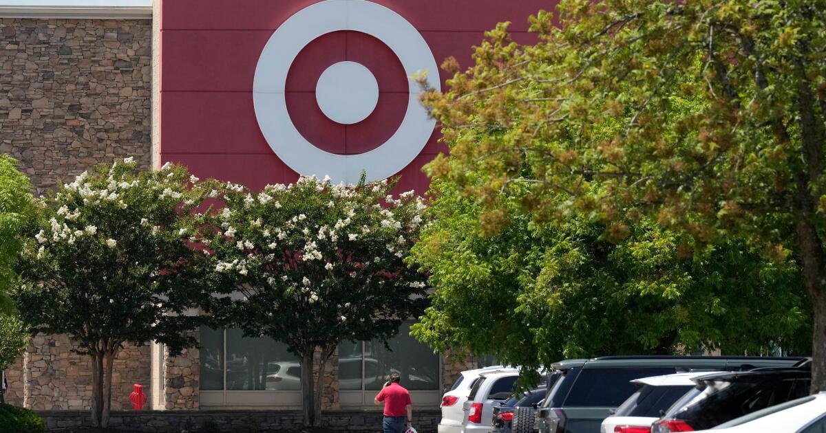 ¿Por qué Target está eliminando 1.800 puestos?