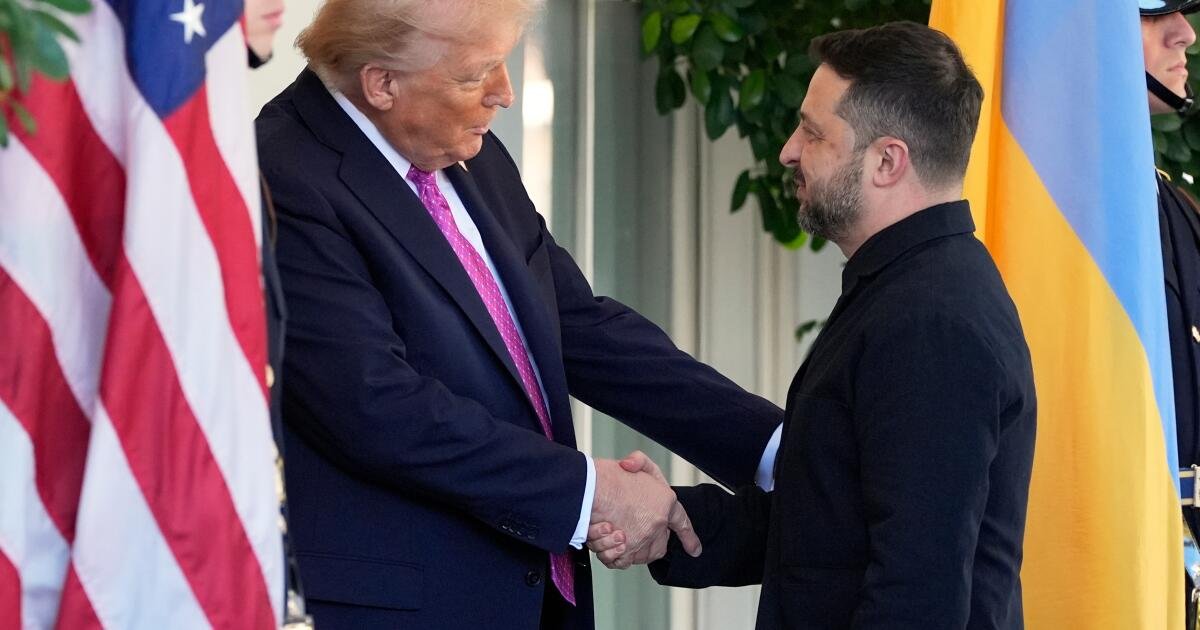 Trump le dice a Zelensky que es reacio a vender misiles Tomahawk a Ucrania después de advertir a Rusia que podría hacerlo.