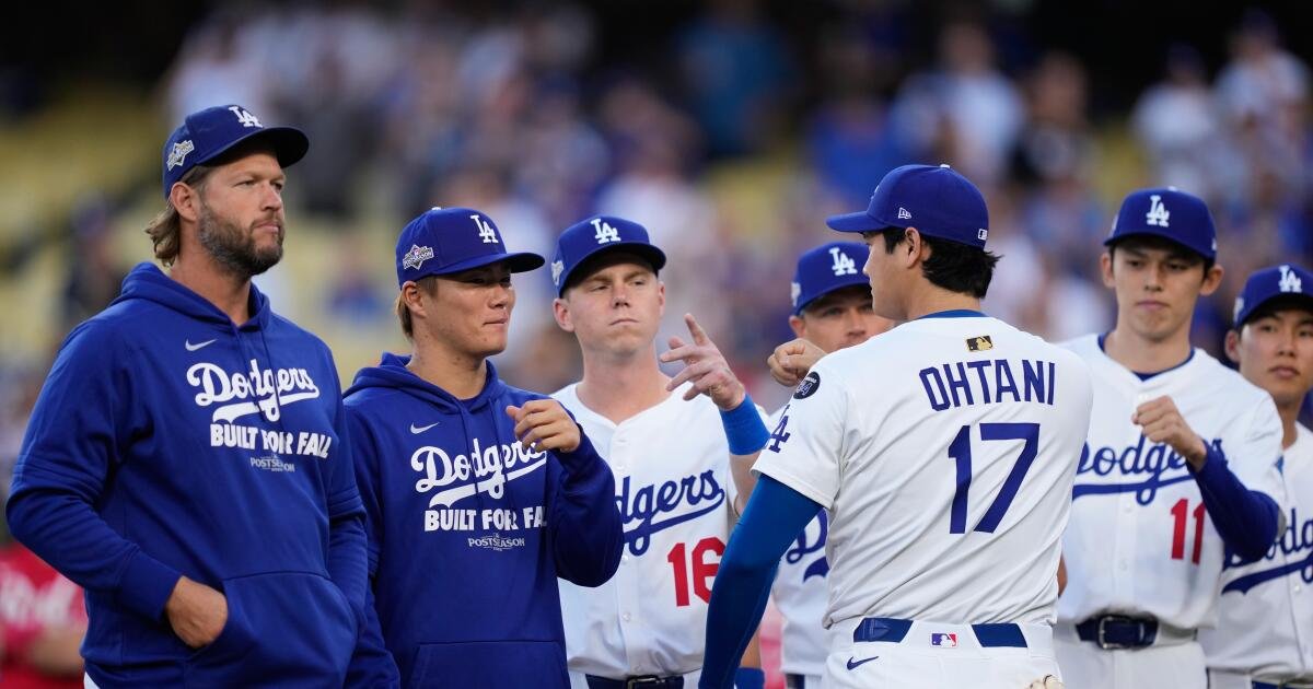 Clayton Kershaw se agregó a la lista de NLDS de los Dodgers, como se esperaba, Will Smith permanece activo