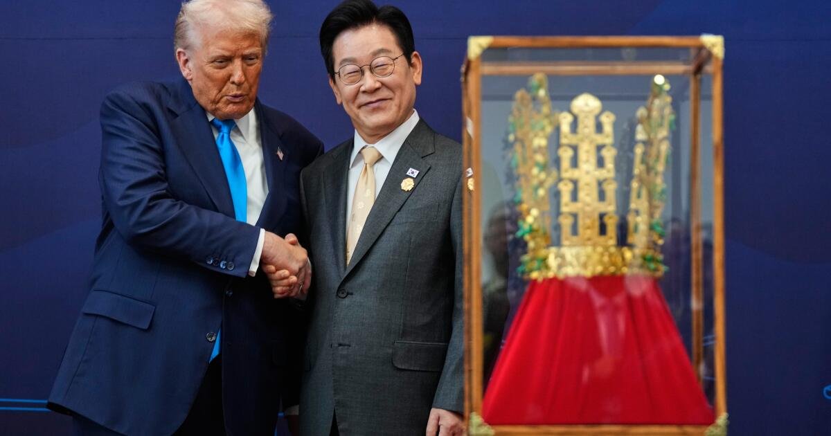 Estados Unidos compartirá tecnología para permitir que Corea del Sur construya un submarino de propulsión nuclear, dice Trump