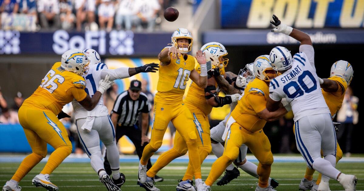Justin Herbert y Chargers no pueden alcanzar a Jonathan Taylor y Colts en la derrota