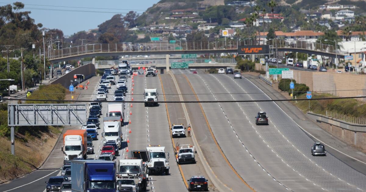 El cierre de la Interestatal 5 provoca un estancamiento y una nueva batalla entre Trump y California