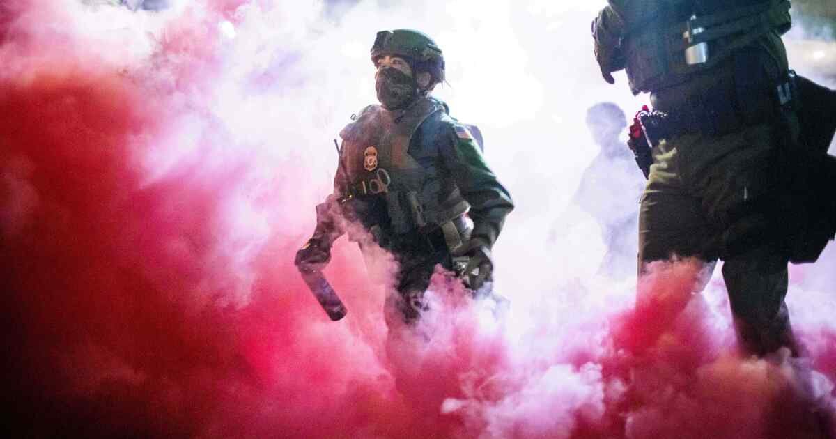 Trump tiene poder para comandar tropas de la Guardia Nacional en Oregon, dictamina el 9no Circuito