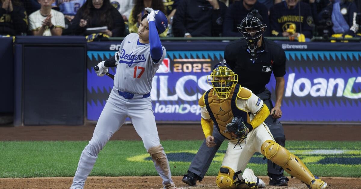 Shohei Ohtani toma un raro BP en el campo en medio de la caída de los playoffs y minimiza el impacto del papel bidireccional