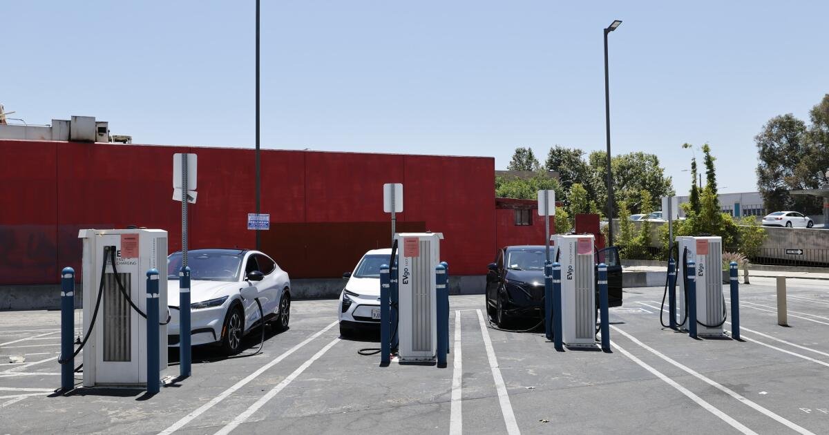 EE. UU. agrega 780 nuevas estaciones de carga de vehículos eléctricos en una expansión récord en el tercer trimestre
