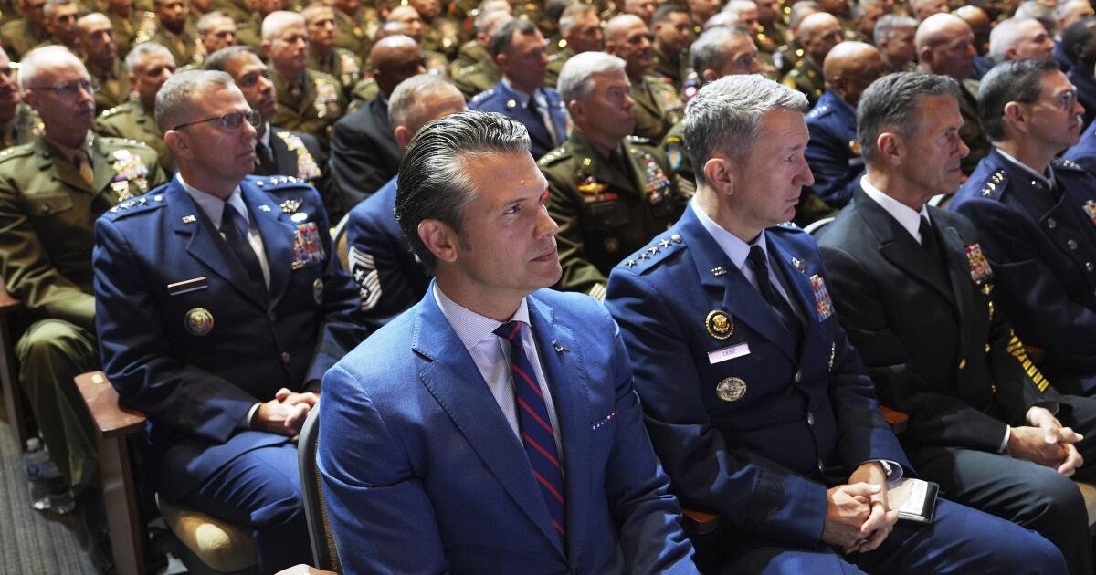 Los historiadores militares advierten que las iniciativas de diversidad de retroceso podrían debilitar la fuerza de lucha de Estados Unidos