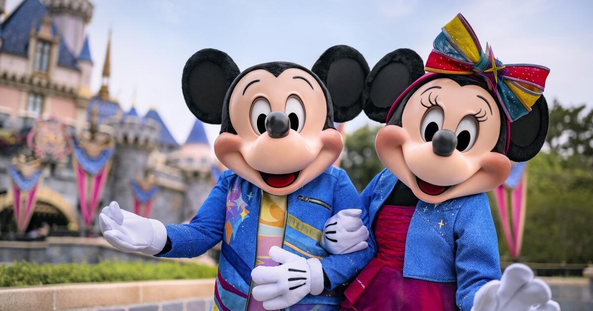 Disneyland acaba de subir el precio de las entradas en mitad de la noche (otra vez)