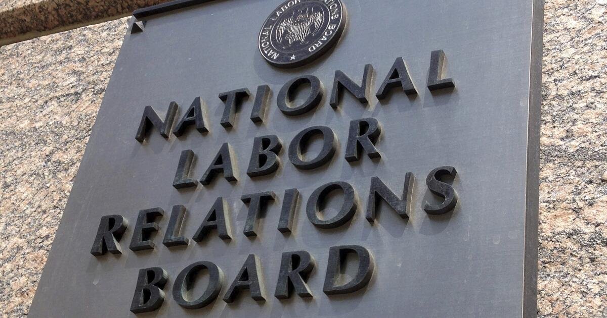 La NLRB demanda a California por una nueva ley que faculta a una agencia estatal para hacer cumplir los derechos laborales federales