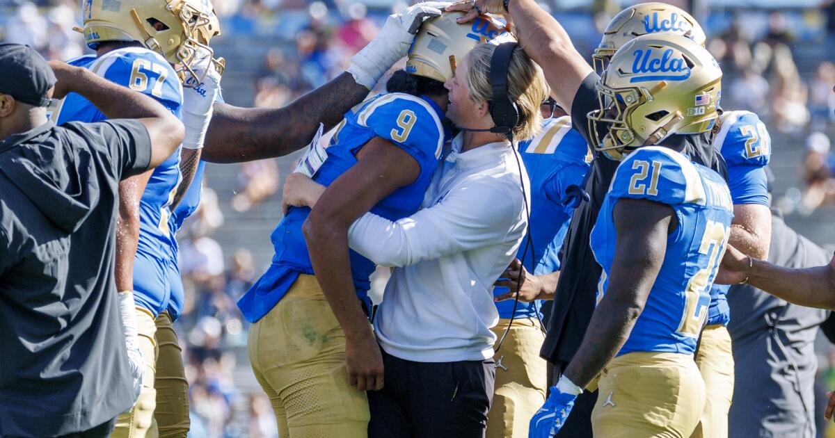 UCLA construye la ventaja de 20 puntos en el medio tiempo para enojar el No. 7 Penn State