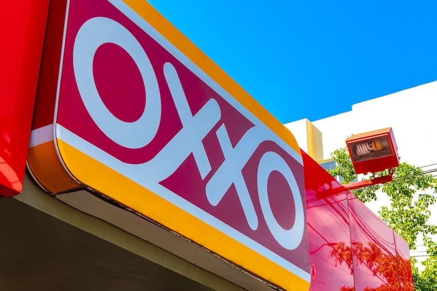 Oxxo sign