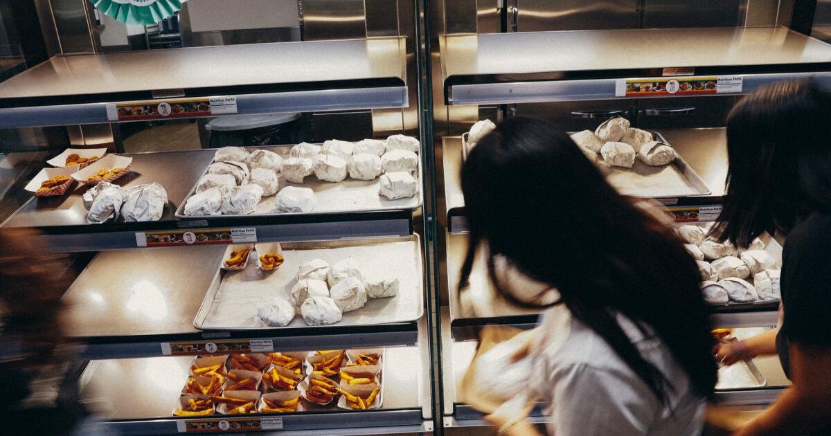 La Corte Suprema bloquea la orden para que la administración Trump cubra los beneficios de SNAP, por ahora