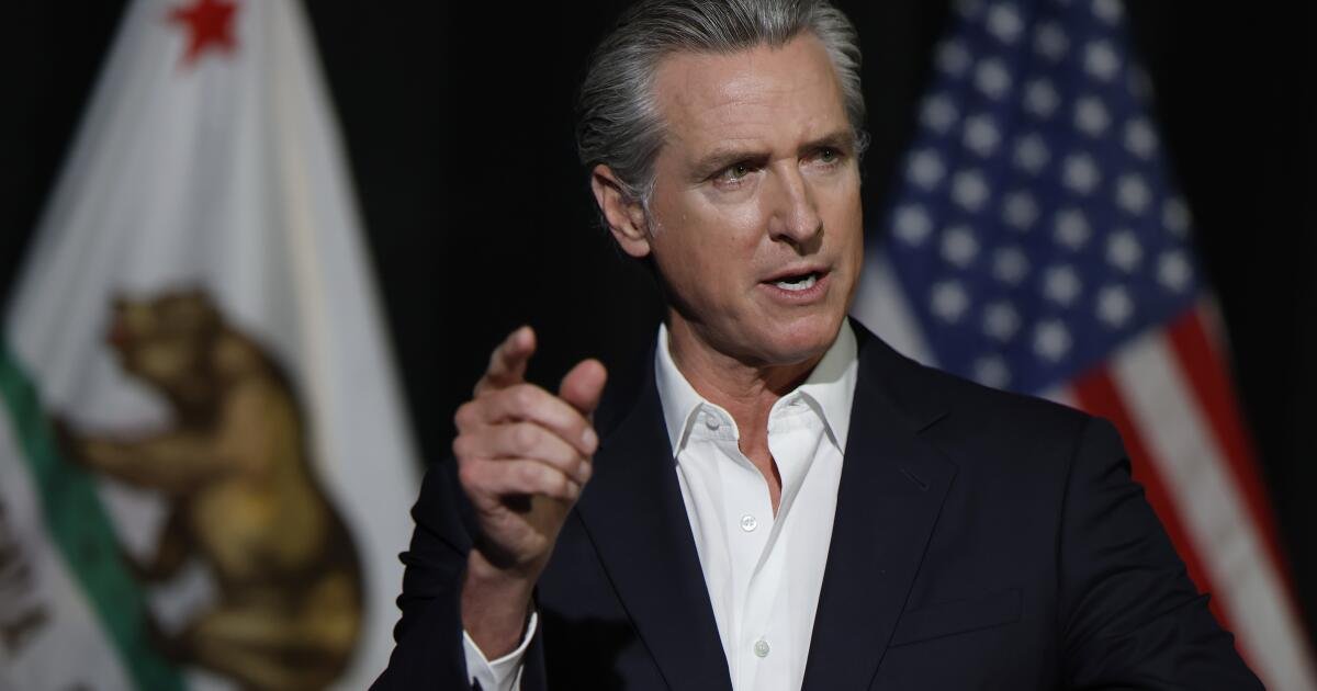 ¿Cómo puede Newsom seguir siendo relevante? Conviértete en el nuevo FDR