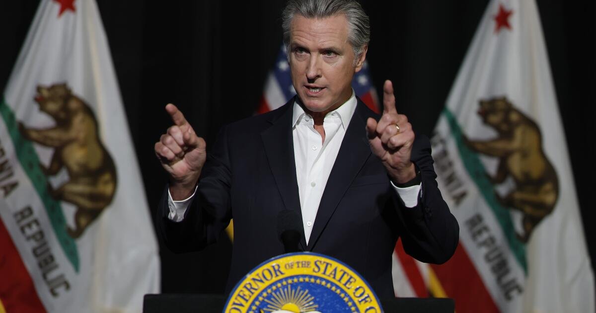 California da marcha atrás en las leyes de inteligencia artificial para que más líderes tecnológicos no huyan del estado