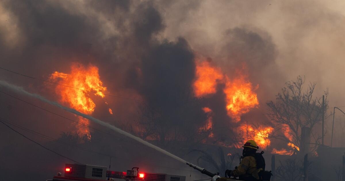 Citando incendios forestales, LAFD solicita un aumento presupuestario del 15%