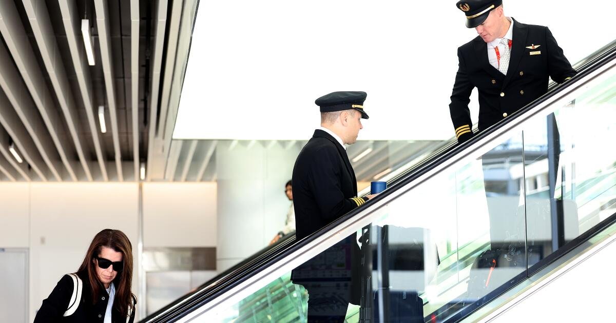 Los republicanos se preocupan porque el cierre amenaza con el caos en los viajes de Acción de Gracias